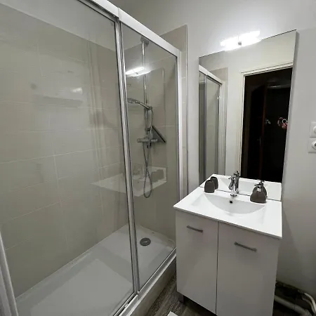 Le Sadi, Studio Renove Avec Parking Prive Apartment