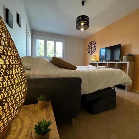 Le Sadi, Studio Renove Avec Parking Prive * Riorges