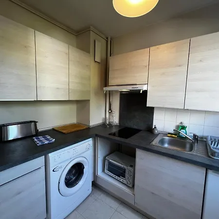 Le Sadi, Studio Renove Avec Parking Prive Apartment Riorges